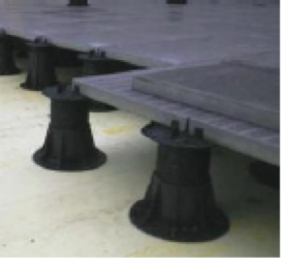 Driedelig regelbare tegel- en balkdragers